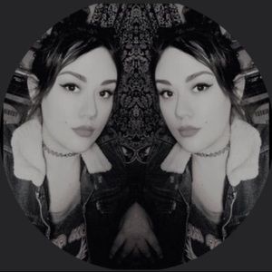 Meet your Posher, Gina